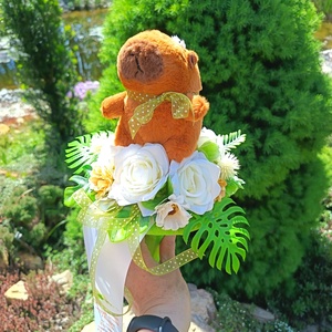 Ovis ballagási csokor plüss capybarával  - otthon & életmód - virágdekoráció - virágok - virágcsokor - Meska.hu