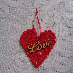 Piros horgolt szív , Otthon & Életmód, Lakástextil, Abrosz, terítő, Díszterítő polcra, komódra, Horgolás, MESKA
