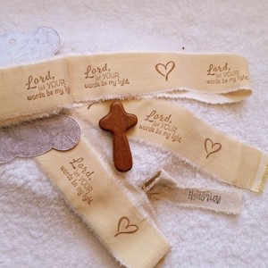 Kézzel festett és bélyegzett, tépett, pamutszalag, Bibliai, igés, felirattal- krém-013, Kellékek & szerszámok, Rövidáru, Szalag, pánt, Textilszalag, , MESKA