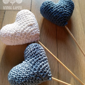 Horgolt 3D amigurumi szív pálcán - kék -  - Meska.hu