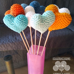 Horgolt 3D amigurumi szív pálcán, Esküvő, Helyszíni dekor, Dekoráció, Horgolás, MESKA