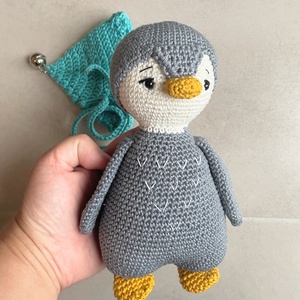 Horgolt pingvin sállal és sapkával - játék & sport - plüssállat & játékfigura - más figura - Meska.hu