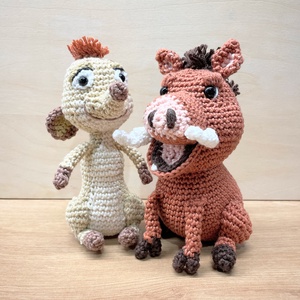 Horgolt Pumba - játék & sport - plüssállat & játékfigura - más figura - Meska.hu