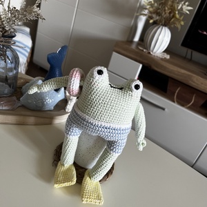 Béla, a béka - baba - mama - baba játékok - mozgásfejlesztő játékok - Meska.hu
