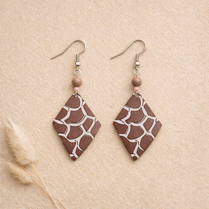 Szavanna Mokka � rombusz fülbevaló ásványgyönggyel - Meska.hu