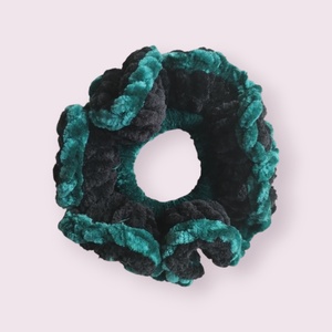 Bársony scrunchie - Méreg, Ruha & Divat, Hajdísz & Hajcsat, Hajgumi, Horgolás, MESKA