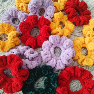 Plüss scrunchie (1 db), Ruha & Divat, Hajdísz & Hajcsat, Hajgumi, Horgolás, MESKA