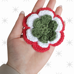 Horgolt 3D virágos kokárda kitűző - ékszer - kitűző és bross - Meska.hu