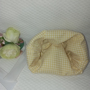 Hímzett virágos neszeszer  - táska & tok - neszesszer - Meska.hu Hímzett virágos neszeszer  - táska & tok - neszesszer - Meska.hu