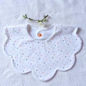 Virág nyálkendő/előke - Meska.hu