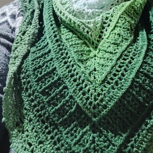 Erdei harmat horgolt kendő, Ruha & Divat, Sál, Sapka, Kendő, Vállkendő, Horgolás, MESKA