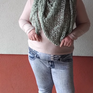 Puha ölelés- kézzel horgolt merino kendő. - Meska.hu