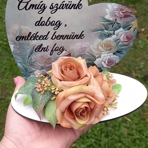 Szívalaku sírdísz , Otthon & Életmód, Vallás, Temetkezési tárgy, Mindenmás, MESKA