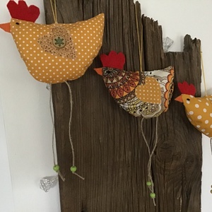 Textil tyúkocskák. Lakásdekoráció , húsvéti dekor. Egyedi darabok. Vászon dekoráció  - otthon & életmód - dekoráció - fali és függő dekoráció - függődísz - Meska.hu