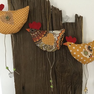 Textil tyúkocskák. Lakásdekoráció , húsvéti dekor. Egyedi darabok. Vászon dekoráció  - otthon & életmód - dekoráció - fali és függő dekoráció - függődísz - Meska.hu
