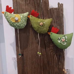 Textil tyúkocskák. Lakásdekoráció , húsvéti dekor. Egyedi darabok. Vászon dekoráció  - otthon & életmód - dekoráció - fali és függő dekoráció - függődísz - Meska.hu