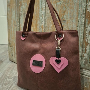 Különleges kis táska, színházi táska, egyedi darab. Lila műbőr táska rózsaszín valódi bőr kiegészítőkkel.  - táska & tok - kézitáska & válltáska - alkalmi táska - Meska.hu