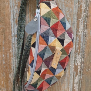 Kockás, színes  szövettáska, közepes méretű övtáska dizájn Testtáska, válltáska, szövet táska, vállon átvethető táska - Meska.hu