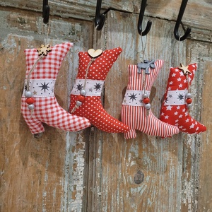 Céges ajándék. Karácsonyi dísz lakásdekoráció vászon függők, illatos vászoncsizmák, egyedi kézműves termék - karácsony - karácsonyi lakásdekoráció - karácsonyfadíszek - Meska.hu