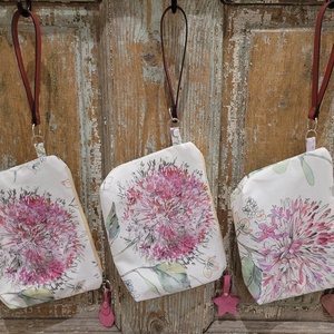 Pasztell virágos neszesszer, valódi bőr pánttal, Pedagógus napra, évzáróra, ballagásra, diplomára. - táska & tok - neszesszer - Meska.hu