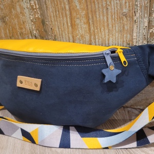 Válltáska, övtáska fazonú táska. Sötétkék, sárga táska . Geometria mintás pánttal. - Meska.hu