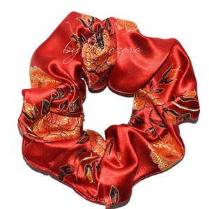 Hajgumi / Scrunchie - piros, tradicionális kínai minta, Ruha & Divat, Hajdísz & Hajcsat, Hajgumi, Varrás, Újrahasznosított alapanyagból készült termékek, Meska
