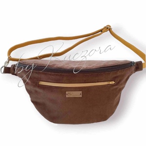 Nagy méretű övtáska alakú testtáska - barna bársony anyagból - táska & tok - övtáska - Meska.hu