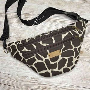 Zsiráfmintás övtáska / crossbody  stílusos és egyedi - Meska.hu