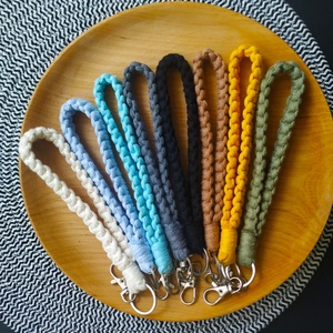 Makramé kulcstartó  20 cm - Meska.hu