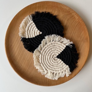 Kézzel készült makramé poháralátétek - otthon & életmód - konyhafelszerelés, tálalás - tálalás - tányér- és poháralátét - Meska.hu