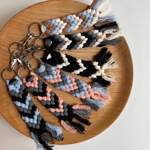 Makramé kulcstartó � 20 cm - táska & tok - kulcstartó & táskadísz - kulcstartó - Meska.hu