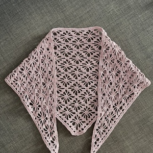 Horgolt bandana kendő/ fejkendő  - ruha & divat - sál, sapka, kendő - fejpánt - Meska.hu