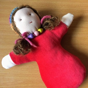 Pipacska Waldorf alvóbaba cca 25-30  cm  - Meska.hu