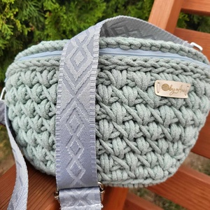 Horgolt test/öv táska - táska & tok - kézitáska & válltáska - vállon átvethető táska - Meska.hu