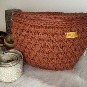 Horgolt test/öv táska - táska & tok - kézitáska & válltáska - vállon átvethető táska - Meska.hu