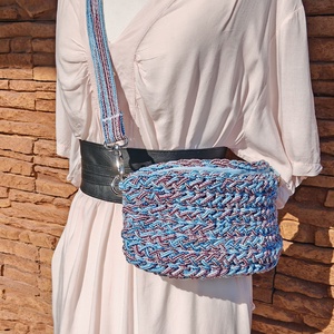Horgolt női övtáska - táska & tok - kézitáska & válltáska - vállon átvethető táska - Meska.hu Horgolt női övtáska - táska & tok - kézitáska & válltáska - vállon átvethető táska - Meska.hu