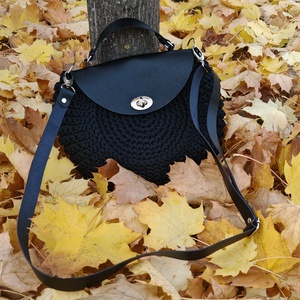 Horgolt női körtáska - táska & tok - kézitáska & válltáska - válltáska - Meska.hu