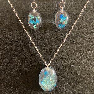 Kék pillangós fülbevaló és nyaklánc szett - ékszer - ékszerszett - Meska.hu