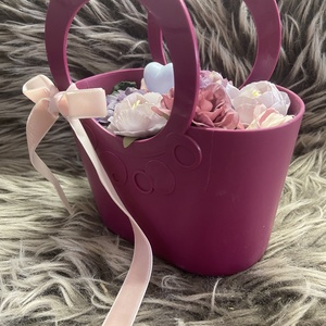 Mini táska virágokkal - otthon & életmód - virágdekoráció - virágdíszek - asztali virágdísz - Meska.hu