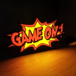 GAME ON! képregény stílusú LED-es gamer hangulatlámpa állvánnyal, Otthon & Életmód, Lámpa, Hangulatlámpa, , MESKA