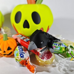 Limitált Halloween Meglepetés Csomag � Édességgel Töltött Alma és Figurák - otthon & életmód - dekoráció - halloween - halloweeni figurák - Meska.hu