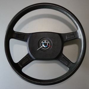 BMW kormánykerékből fali óra - Meska.hu