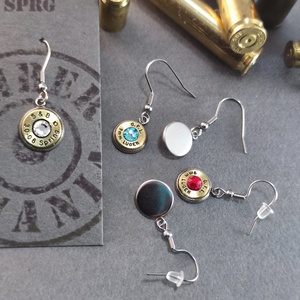 Töltény csüngős fülbevaló - ékszer - fülbevaló - pötty fülbevaló - Meska.hu