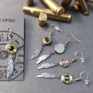 Töltény fülbevaló Tollas csüngős - ékszer - fülbevaló - pötty fülbevaló - Meska.hu