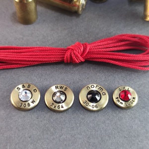 Töltény string karkötő Piros - ékszer - karkötő - fonott karkötő - Meska.hu