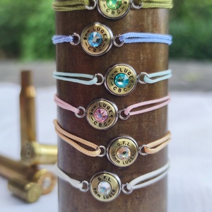 Töltény string karkötő színes - Meska.hu