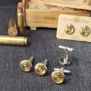 Töltény mandzsetta gomb lőszeresládában - Meska.hu