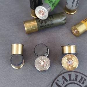 Női Töltény hűtőmágnes - otthon & életmód - konyhafelszerelés, tálalás - konyhai dekoráció - hűtőmágnes - Meska.hu