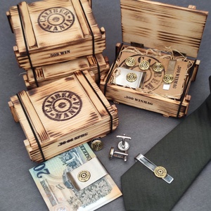 Töltény férfi szett, lőszeres ládában, Vadász Ajándék, Táska & Tok, Pénztárca & Más tok, Pénztárca, Férfi pénztárca, Fémmegmunkálás, Újrahasznosított alapanyagból készült termékek, MESKA