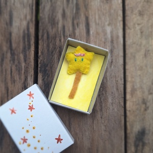 Kitűző - PocketLove mini Varázspálca, Játék & Sport, Plüssállat & Játékfigura, Más figura, Varrás, Festészet, MESKA